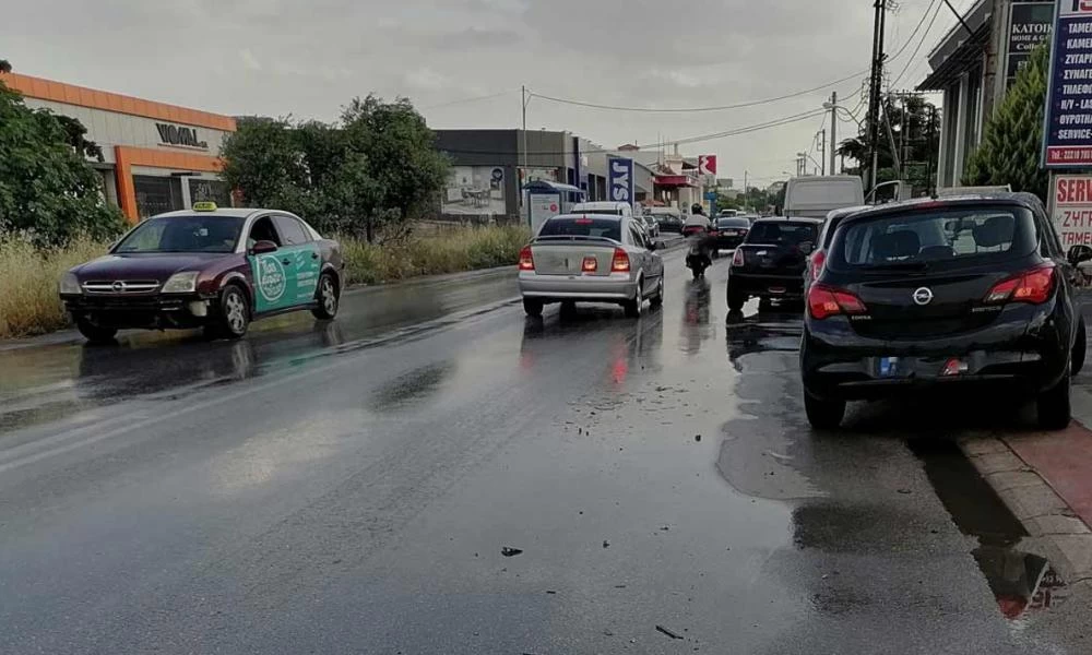 Εύβοια: Τροχαίο με 3 οχήματα έξω από την Έξω Παναγίτσα